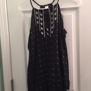 Black tan and white top